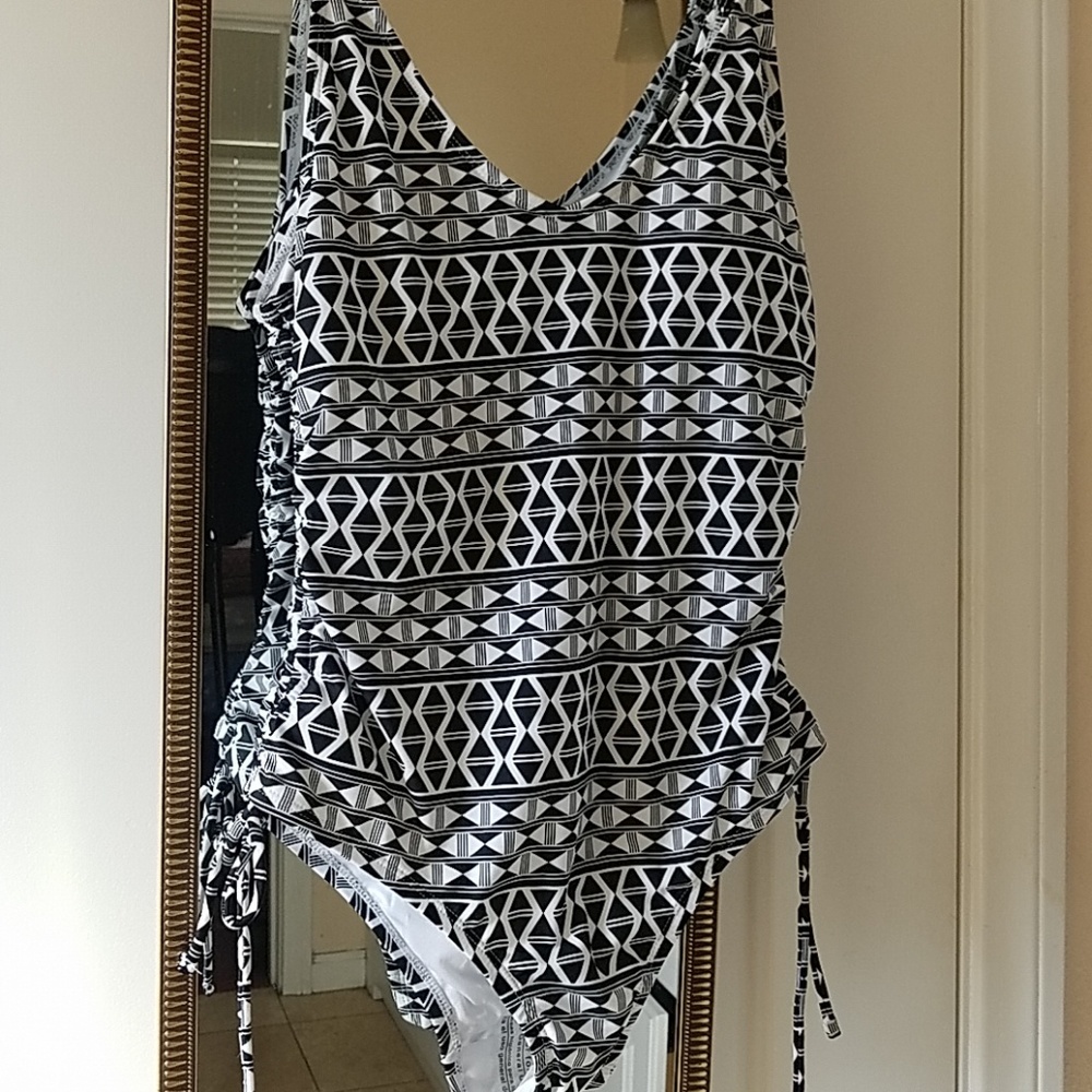 Bathing suit